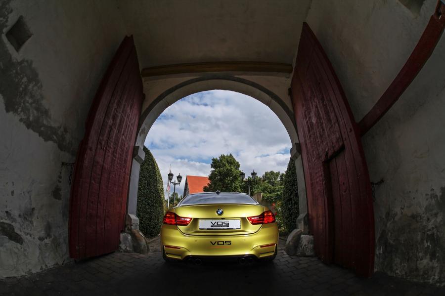  BMW M4 Coupe by VOS Performance (F82) 2015 года  (фото 16 из 18)
